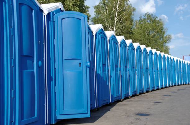 Best Restroom trailer rental cost  in Masury, OH